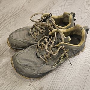 Altra Men's Athletic Shoes in Gray and Yellow